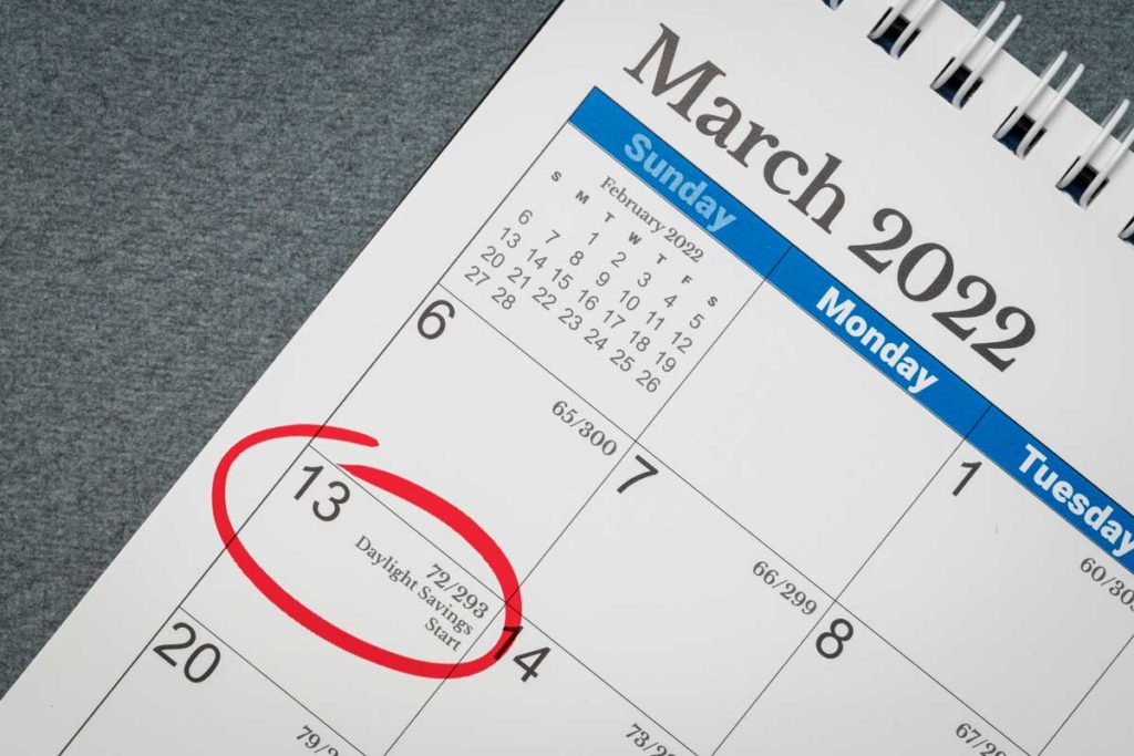 dalight savings time circled on a calendar