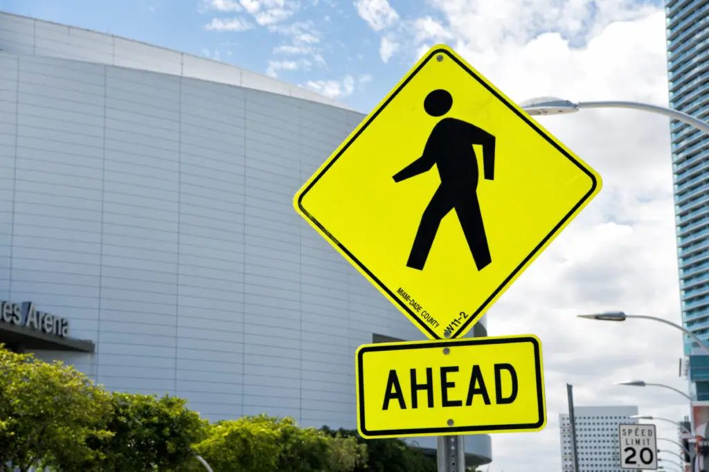 traffic sign in richmond virginia for pedestrian crossing