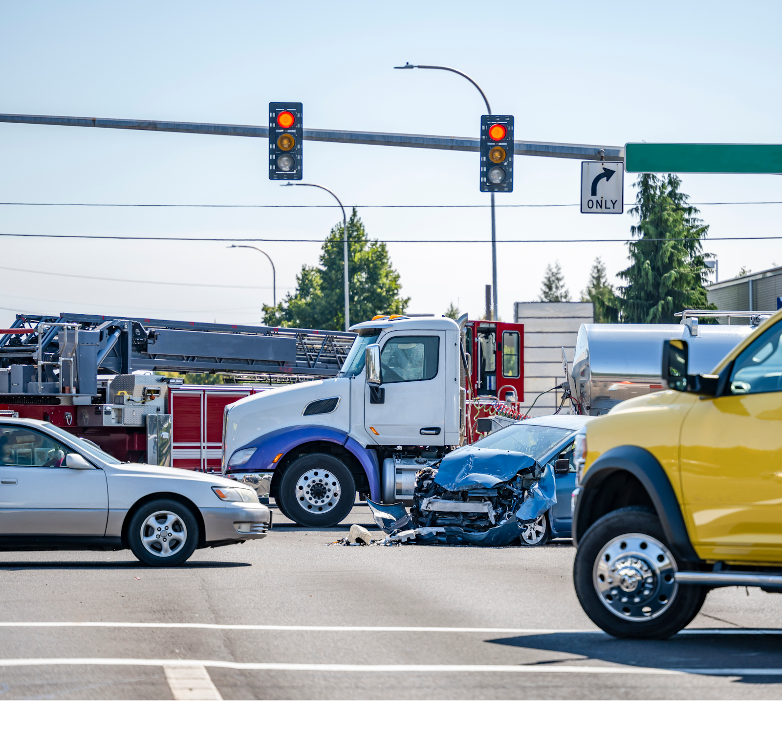 intersection truck accident scene, car accidents