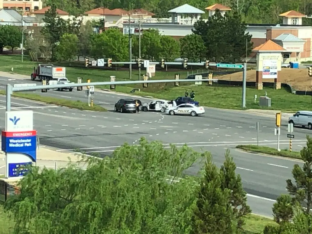 an overhead view of a car accident scene at an intersection in Virginia.